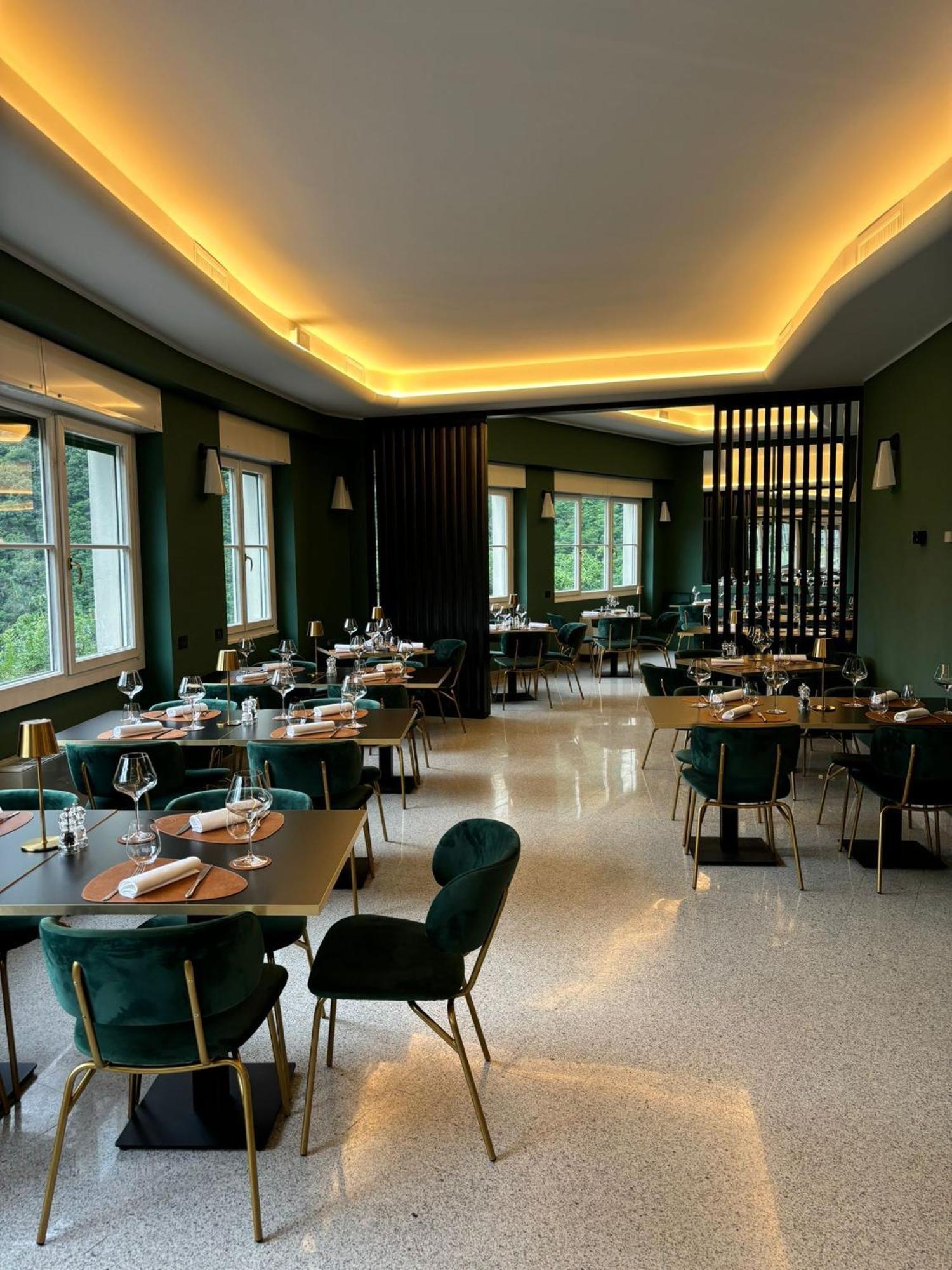 Hotel Ristorante Val America Sernio Exteriör bild